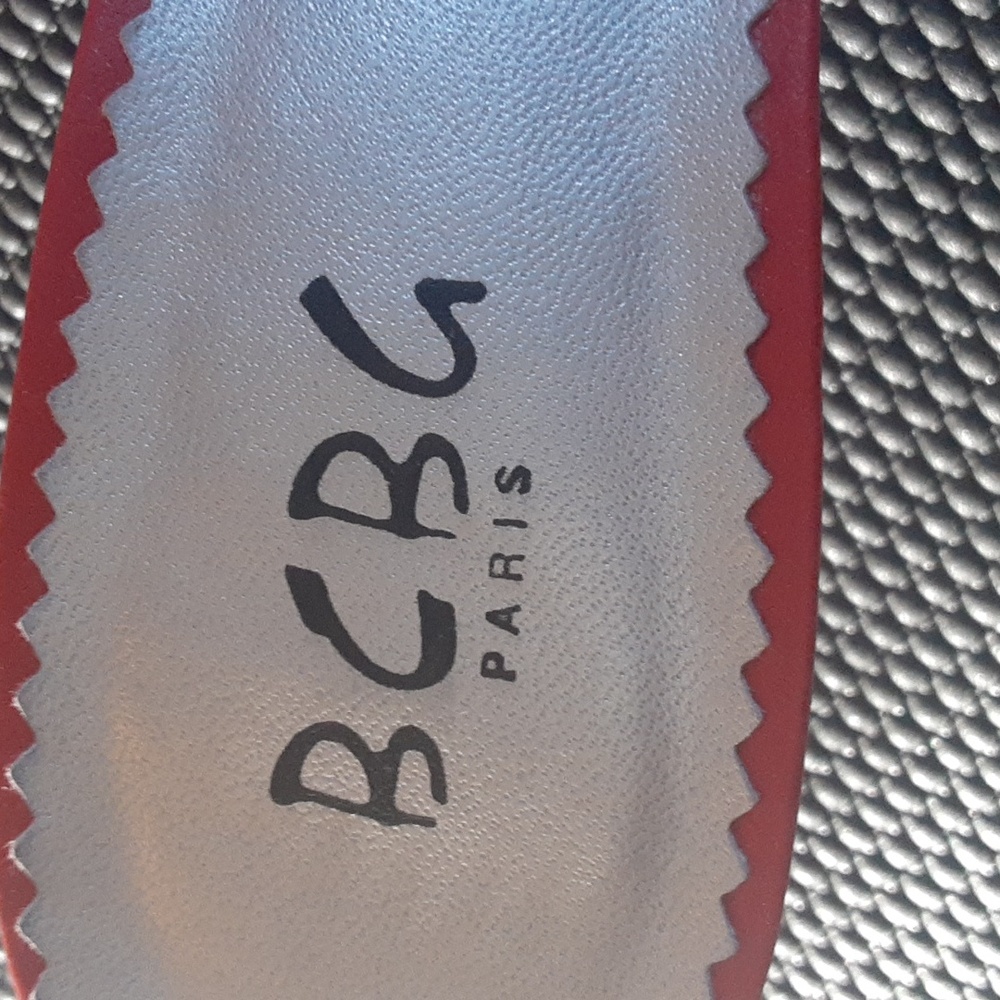 Shoes - Picture 4 of 4